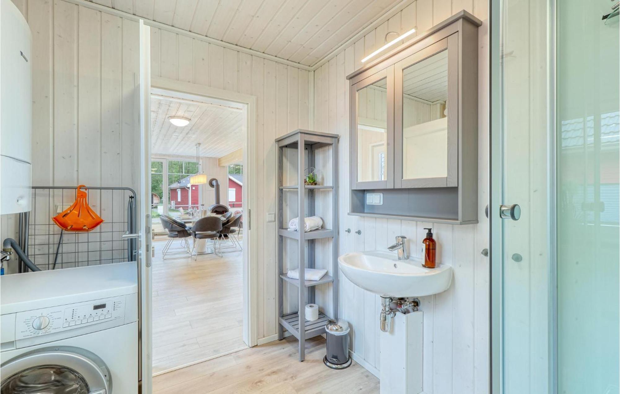 Gorgeous Home In Zerpenschleuse With Sauna Luaran gambar